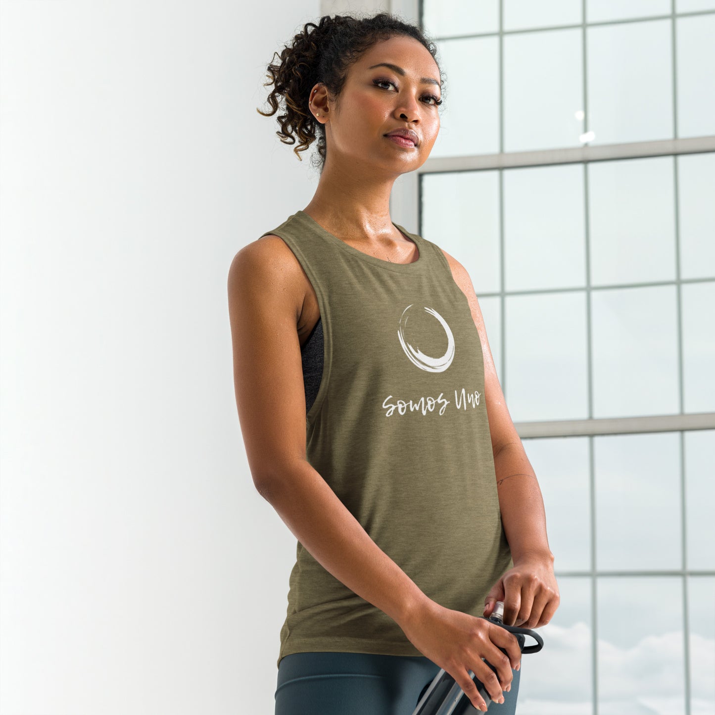 Ladies’ Muscle Tank: Somos Uno